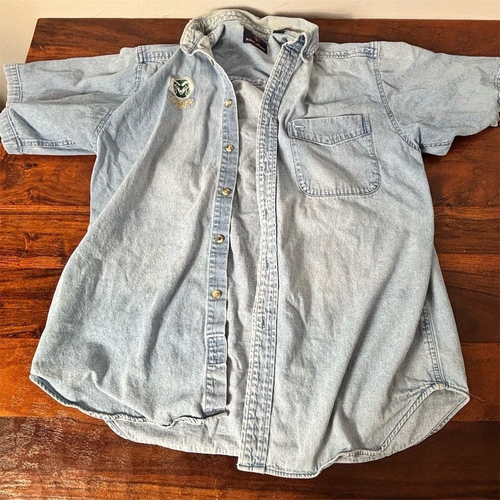 Colorado State University Men's XL Blue Denim Button-Up Shirt Vintage Casual‎